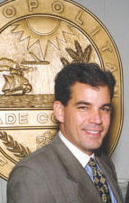 penelas.jpg (32340 bytes)